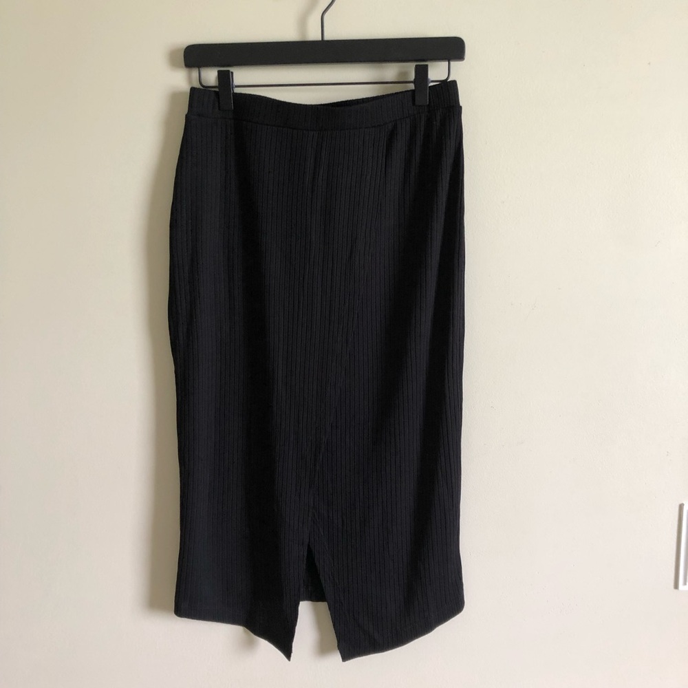 Black Ribbed Midi Skirt